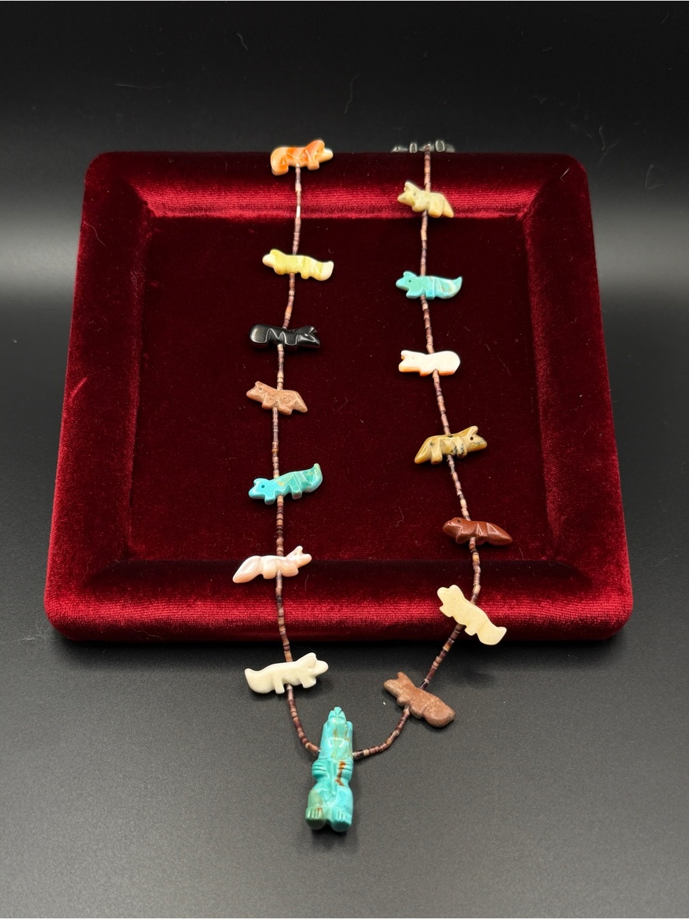 Vintage Authentic Southwestern Zuni Fetish Necklace – quiet luxury - Picture 2 of 16
